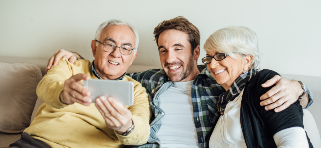 Elderly parents learn about a notice of decision